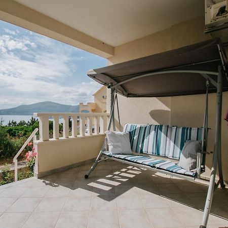 Ferienwohnung Apartman Sunny Trogir Exterior foto