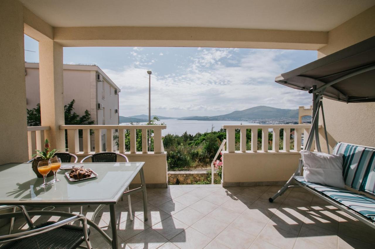 Ferienwohnung Apartman Sunny Trogir Exterior foto