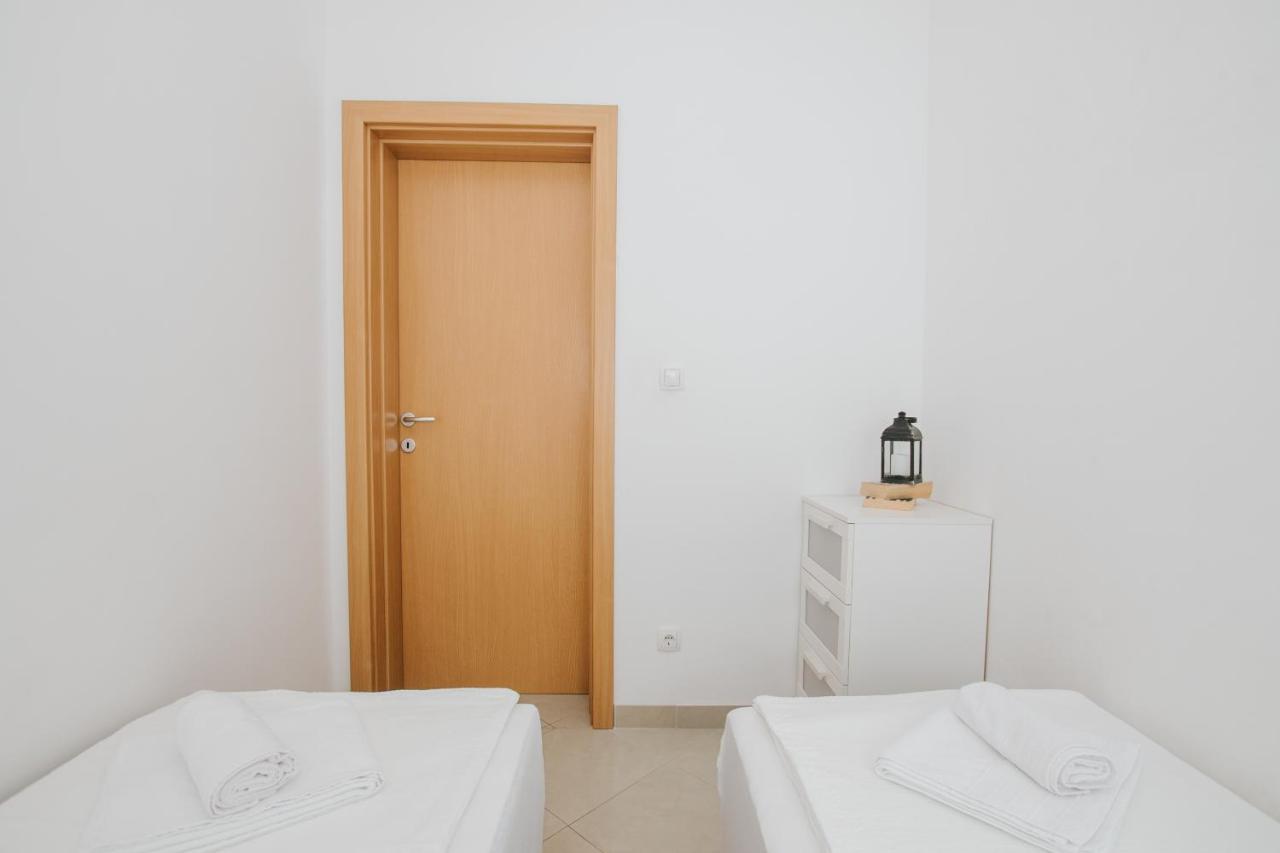 Ferienwohnung Apartman Sunny Trogir Exterior foto