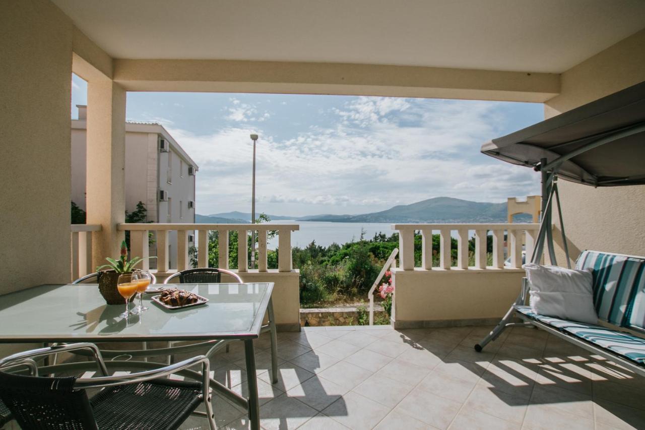 Ferienwohnung Apartman Sunny Trogir Exterior foto